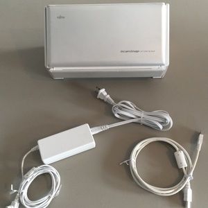 Fujitsu ScanSnap S1500M color scanner excellent condition in original packaging